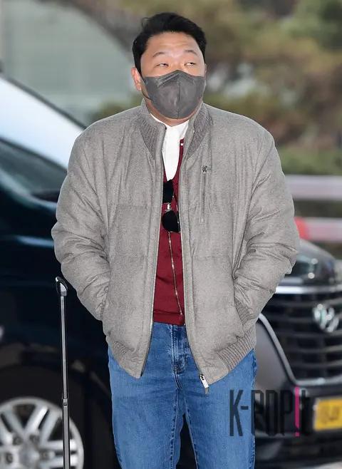PSY — Airport