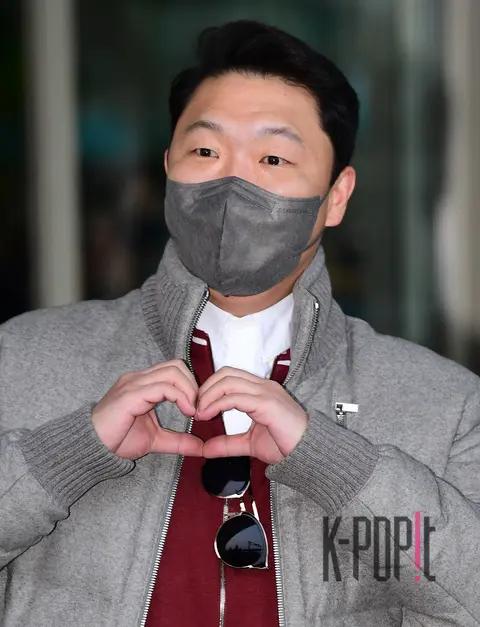 PSY — Airport