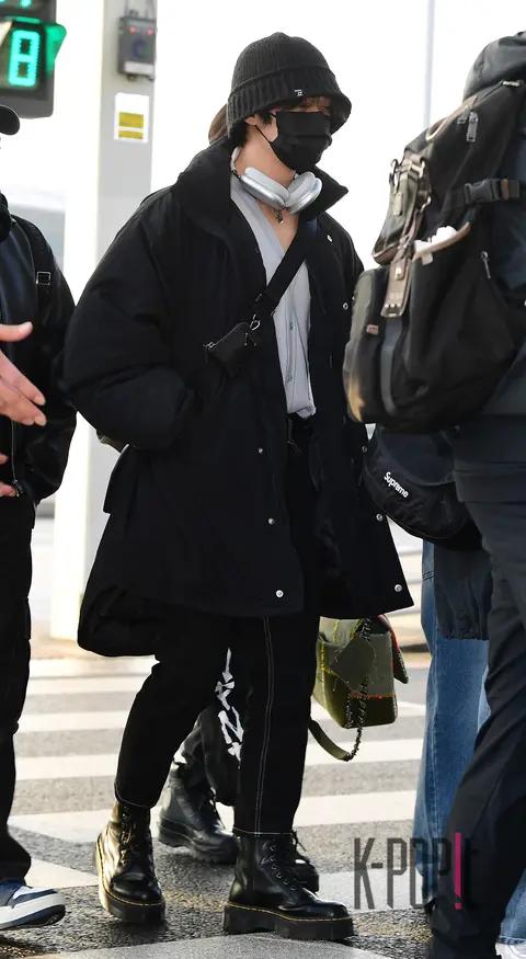 Lino (Stray Kids) — Airport