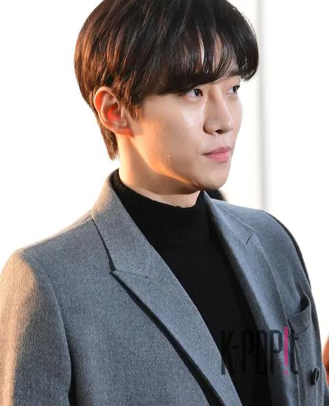 Lee Junho — Airport