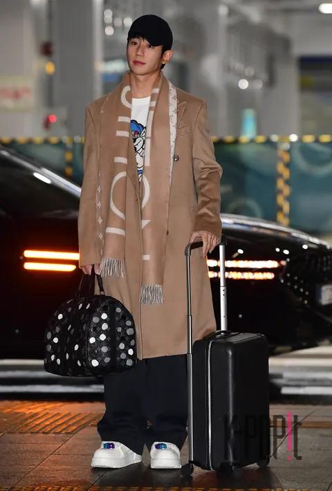 Jung Hae-in — Airport