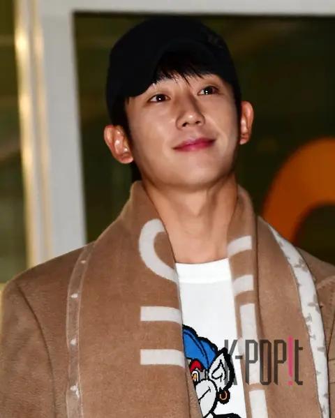 Jung Hae-in — Airport