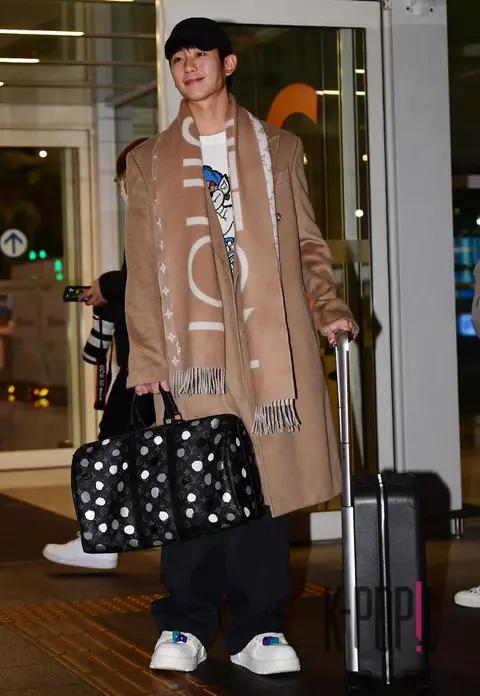 Jung Hae-in — Airport