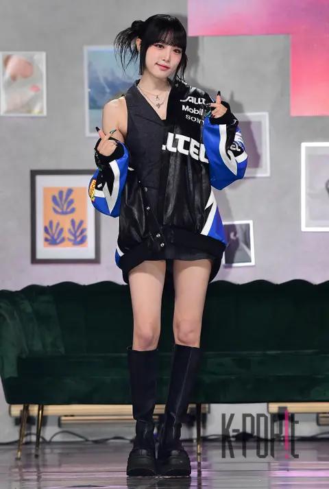 Choi Ye-na — Showcase