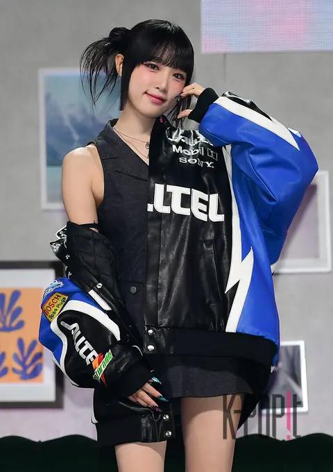 Choi Ye-na — Showcase