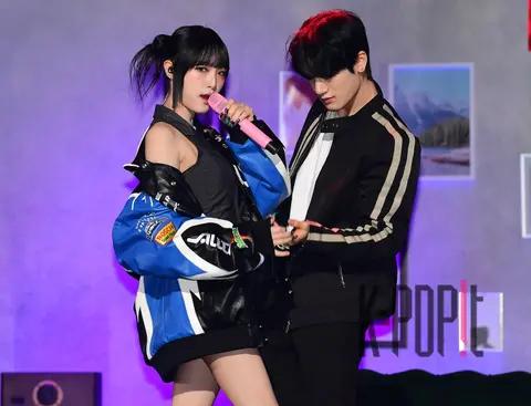 Choi Ye-na — Showcase