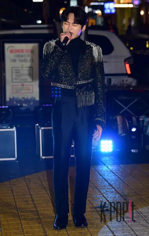 Ji Ha-yong — Cruffin Busking