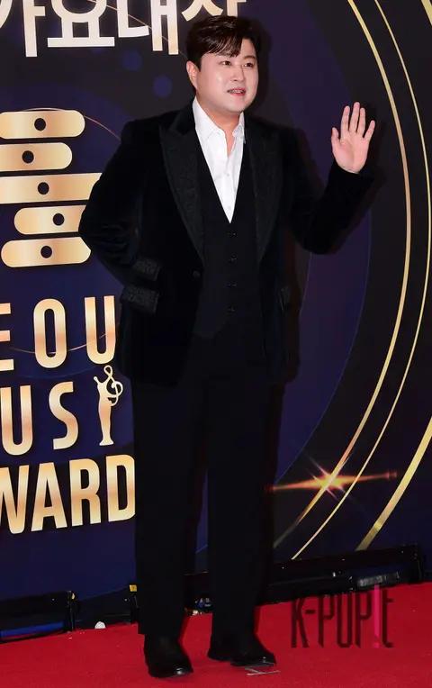 Kim Ho-joong — Seoul Music Awards