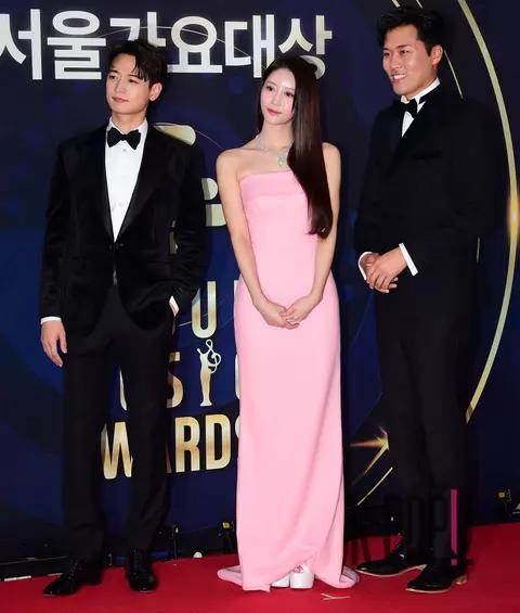 Minho, Lee Mi-joo, Kim Il-joong — Seoul Music Awards