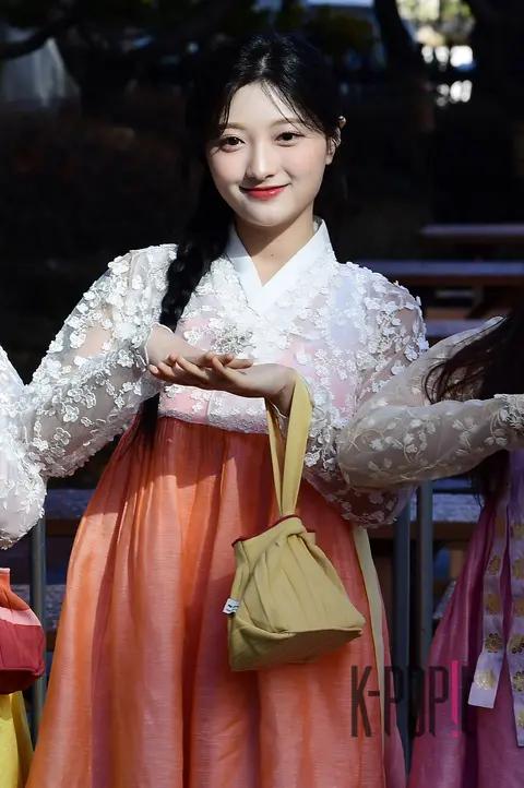 Rona (ILEYWON) — Music Bank Arrival