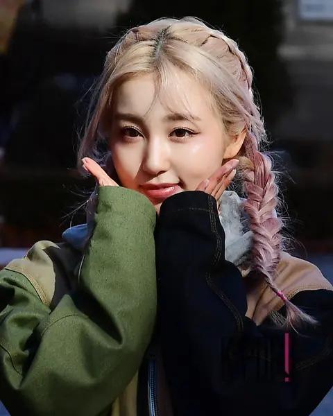Sora (LOONA) — Music Bank Arrival