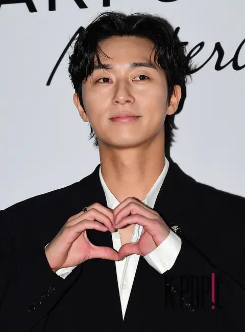 Park Seo-joon — Launch