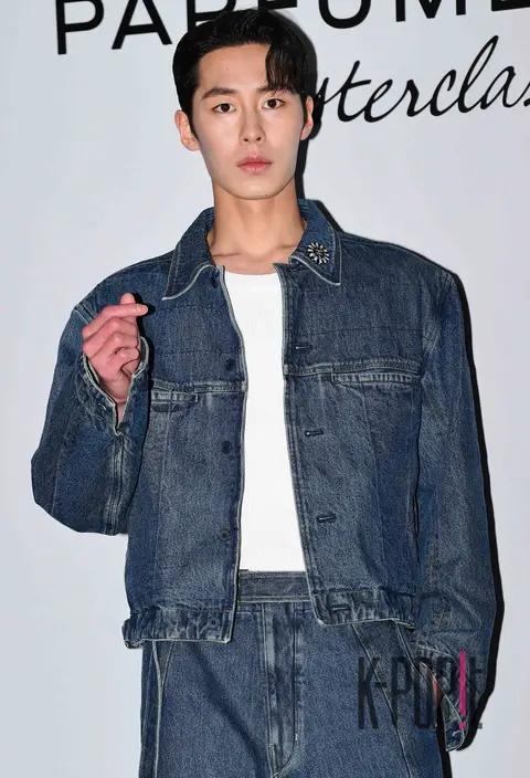 Lee Jae-wook — Launch