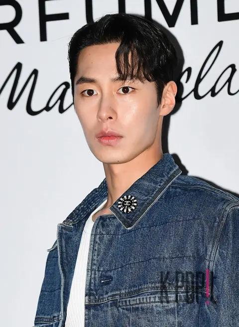 Lee Jae-wook — Launch