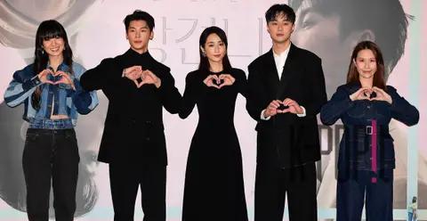 Son Seong-hui, Heo Gwang-han, Ga-ga-yeon, Si Baek-woo, Ma I-jeong — Sang Gyeon-ni Korea Visit Press Conference