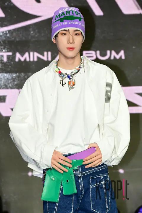 EIGHT TURNS Yoon-sung — Eighturn Showcase