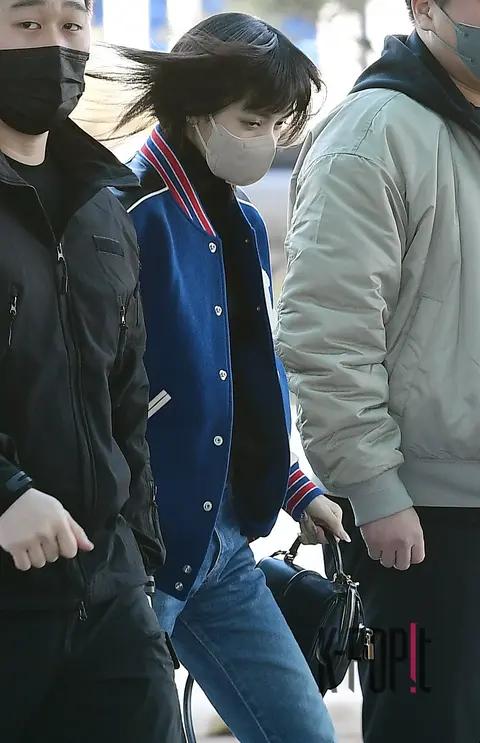 LISA (BLACKPINK) — Airport