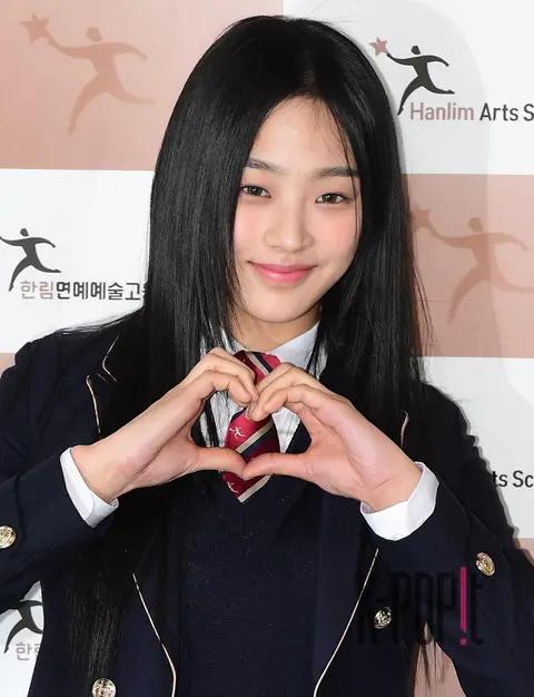 Minji (NewJeans) — Hanlim Arts High School Graduation