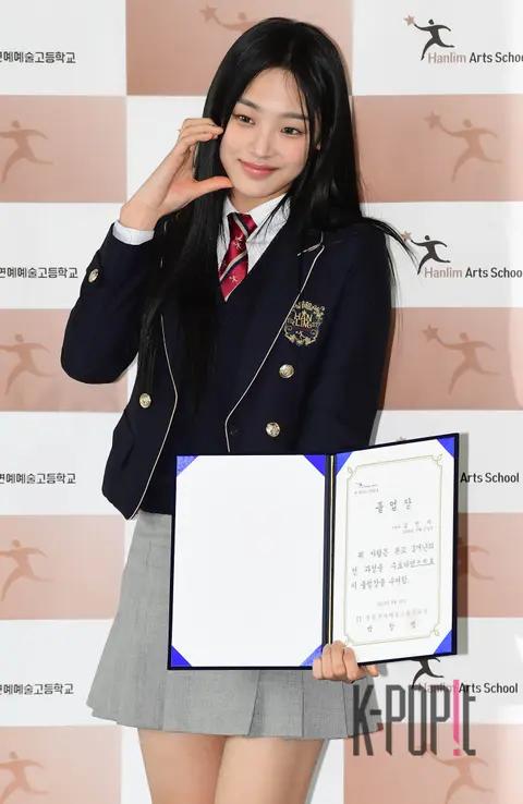 Minji (NewJeans) — Hanlim Arts High School Graduation