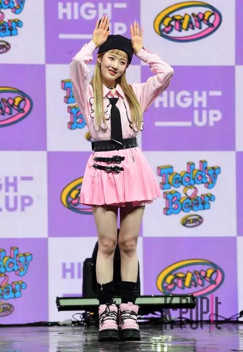 Sieun (STAYC) — Showcase