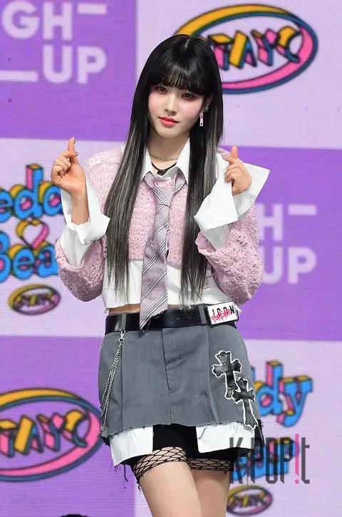 Yoon (STAYC) — Showcase