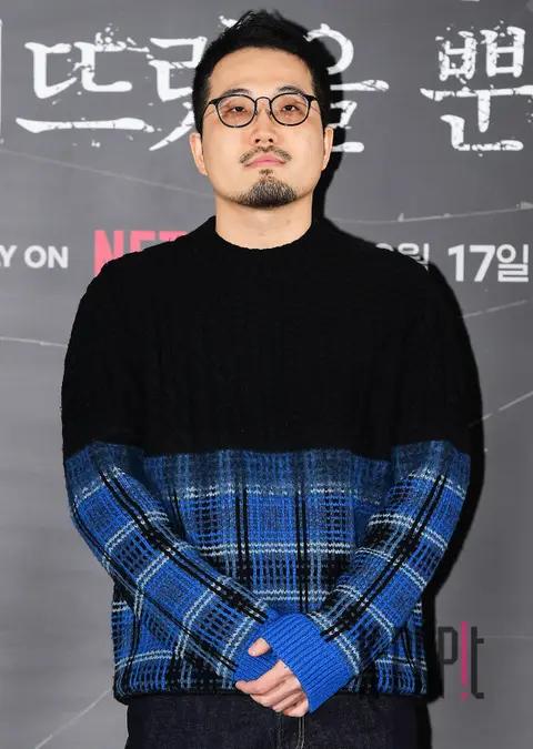 Director Kim Tae-joon — I Just Dropped My Phone Production Briefing