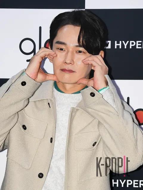 On Joo-wan — Launch