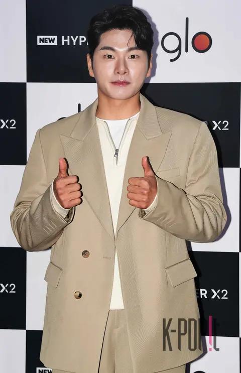 Lee Lee-kyung — Launch