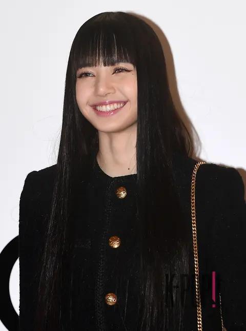 LISA (BLACKPINK) — Launch