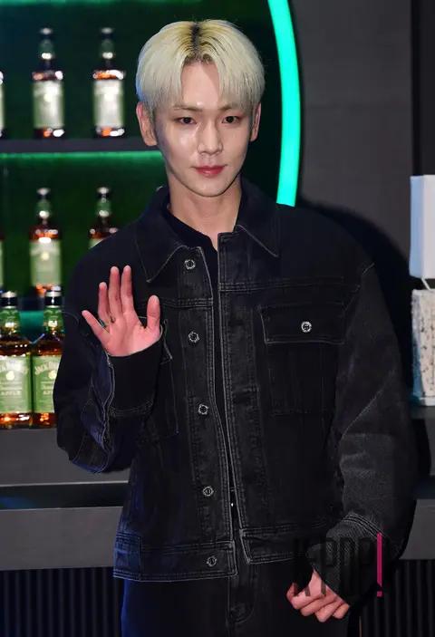 Key (SHINee) — Launch