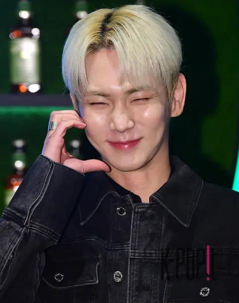 Key (SHINee) — Launch