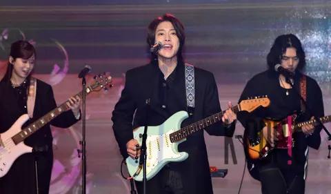 Kim Hyun-joong — Showcase