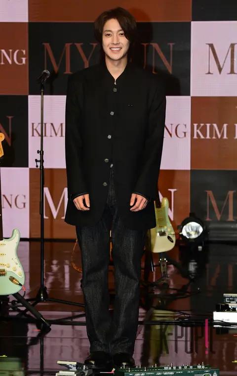 Kim Hyun-joong — Showcase