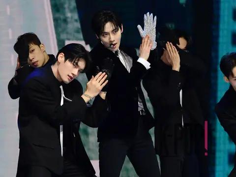 Hwang Min-hyun — Showcase