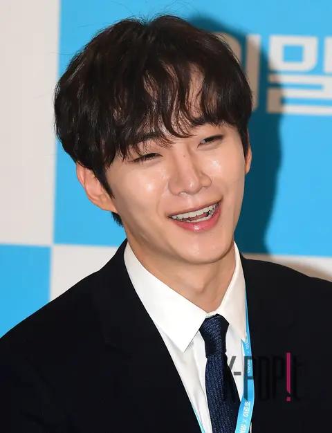 Lee Junho — Launch
