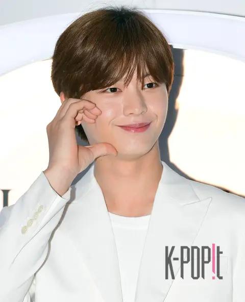 Yook Sung-jae — Launch