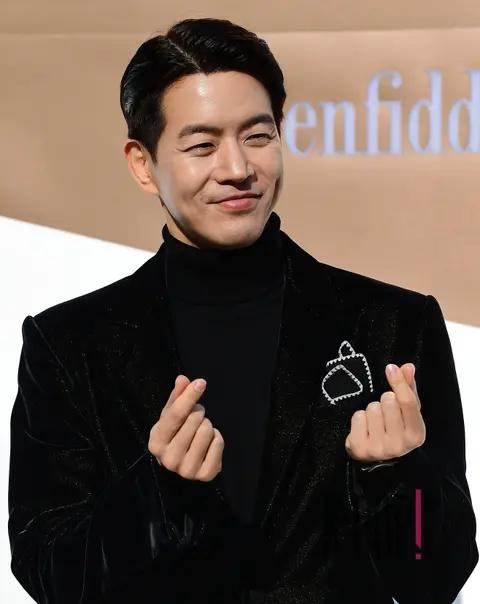 Lee Sang-yoon — Launch