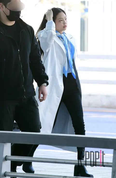 JENNIE (BLACKPINK) — Airport