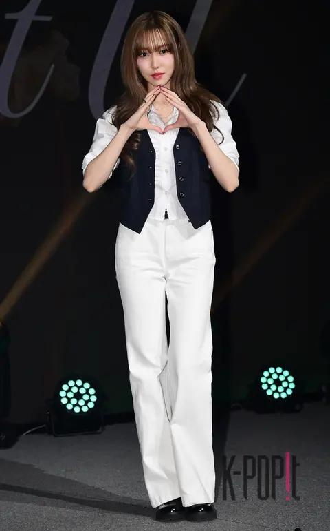 Yuju — Yuju Fan Meeting