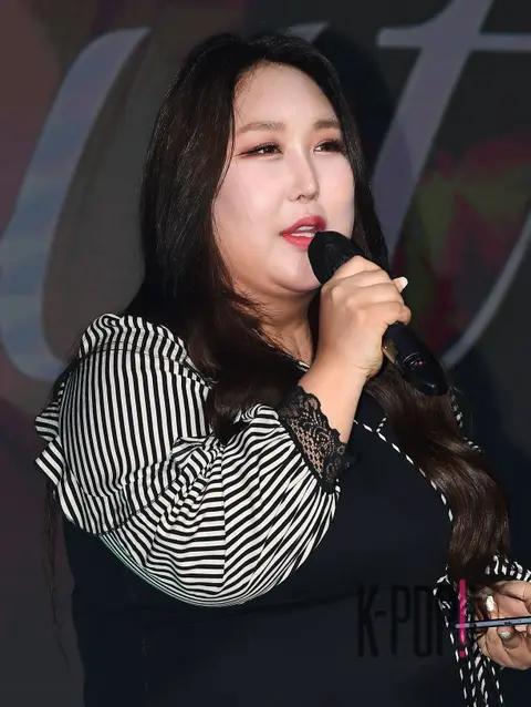 Poongjah — Yuju Fan Meeting