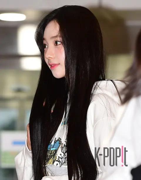 Karina (aespa) — Airport