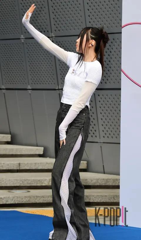 Hyein (NewJeans) — Fashion Week
