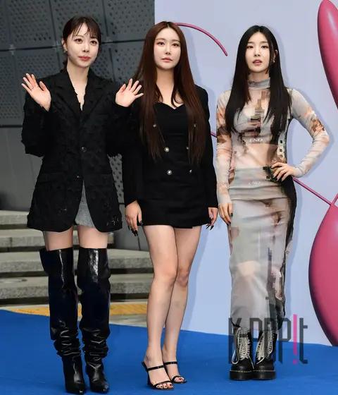 Eunji (Brave Girls), Min-young, Yoona — Fashion Week