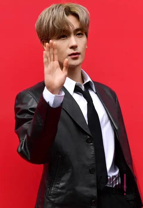 Hyunjae (THE BOYZ) — Launch