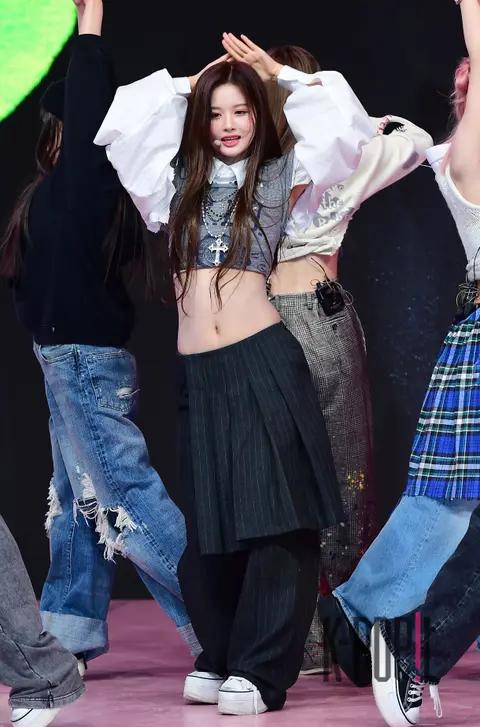 Seol-yun (NMIXX) — NMIXX Showcase