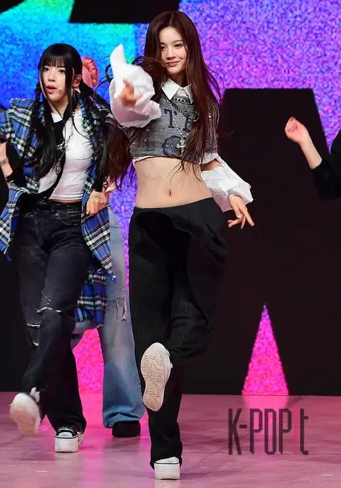 Seol-yun (NMIXX) — NMIXX Showcase