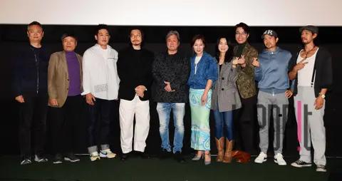 Director Kang Yun-sung, Choi Min-sik, Lee Dong-hwi, Im Hyung-joon, Song Young-gyu, Kim Ju-ryeong, Lee Hye-young, Heo Sung-tae, Kim Min, Choi Hong-il — Casino Stage Greeting