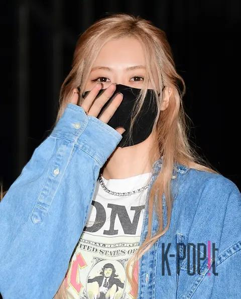 ROSÉ (BLACKPINK) — Airport