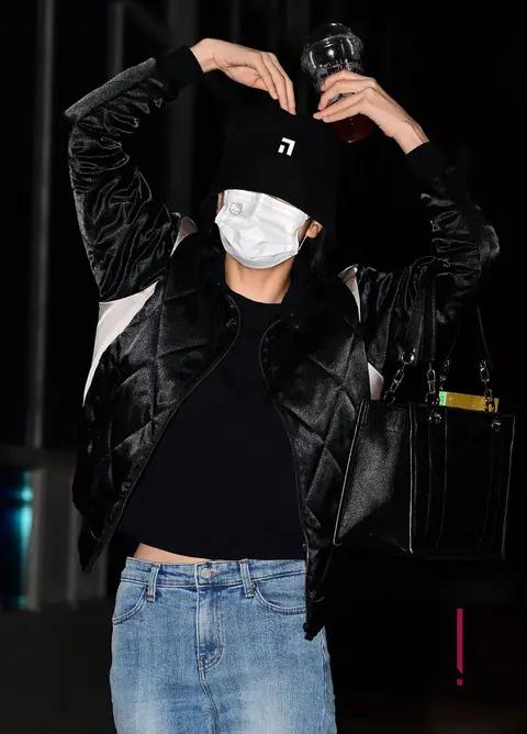 Jisoo (BLACKPINK) — Airport