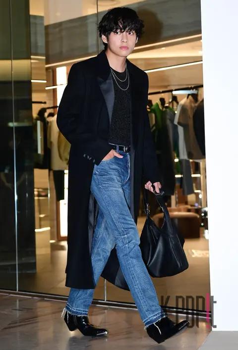 V (BTS) — Launch